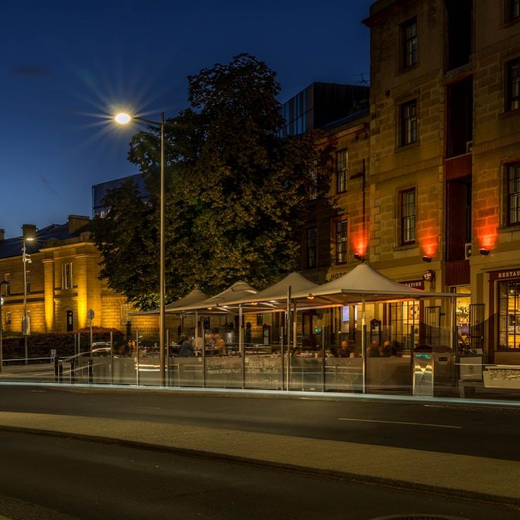 Family terraces and cafés for calm evenings in Rome